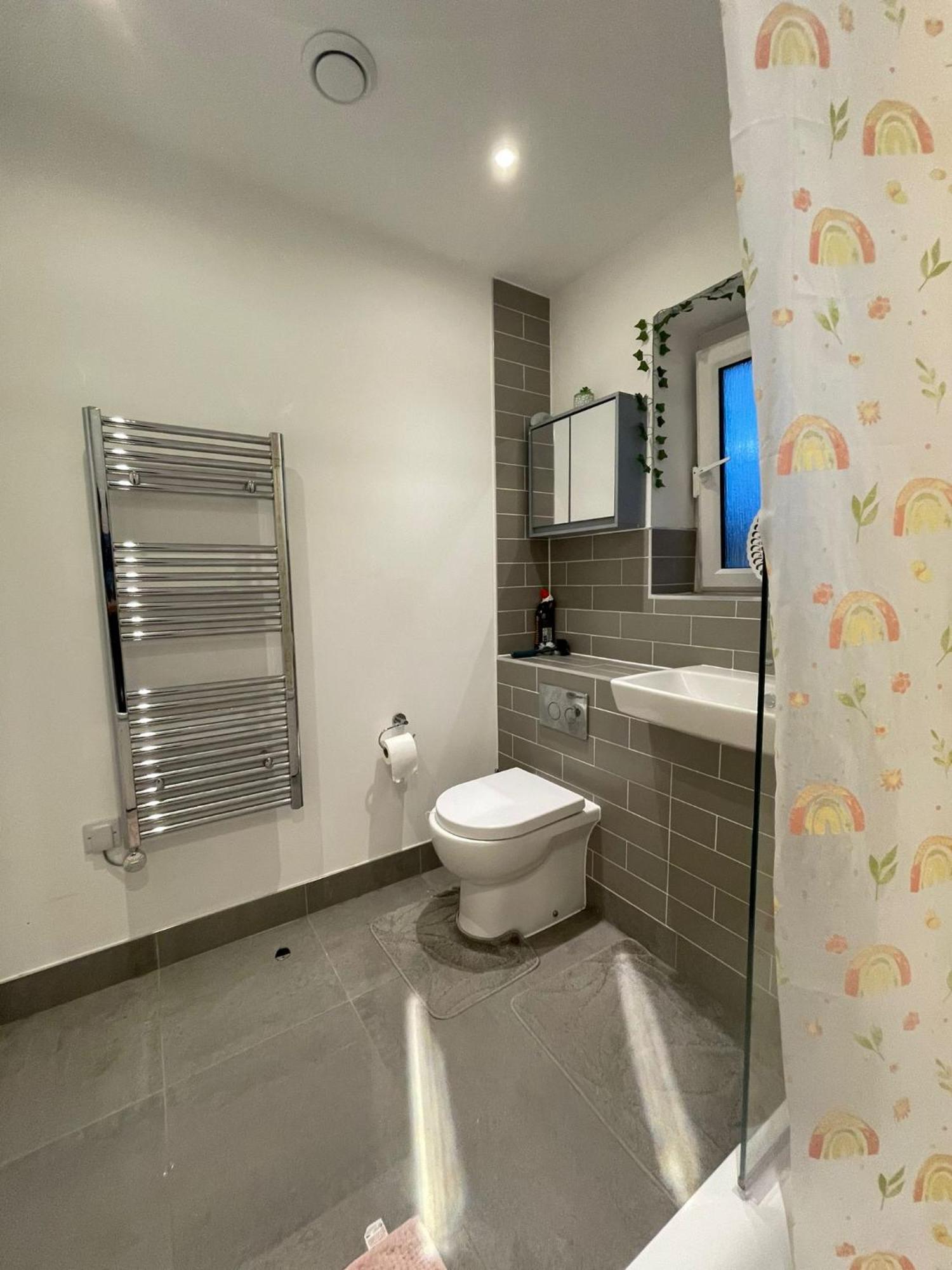 Rendezvous Apartment Romford Ngoại thất bức ảnh
